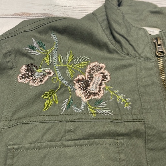 Westport Olive Green Embroidered Flowers Women’s jacket Size L Preowned - Picture 4 of 10